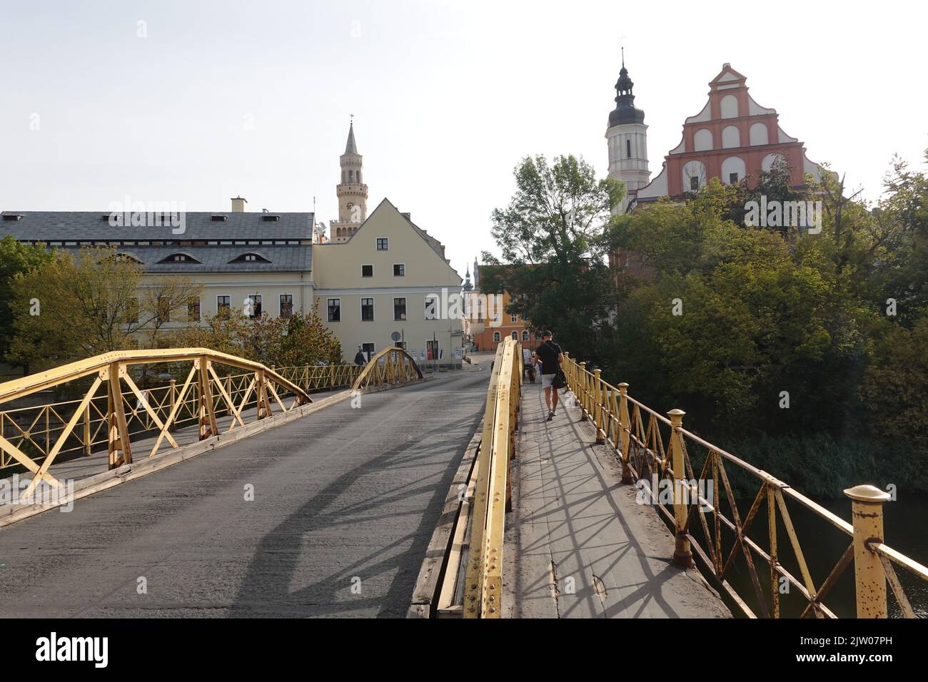 Pont jaune, Opole, Pologne avec la vieille ville en arrière-plan, Pologne Europe de l'est Banque D'Images