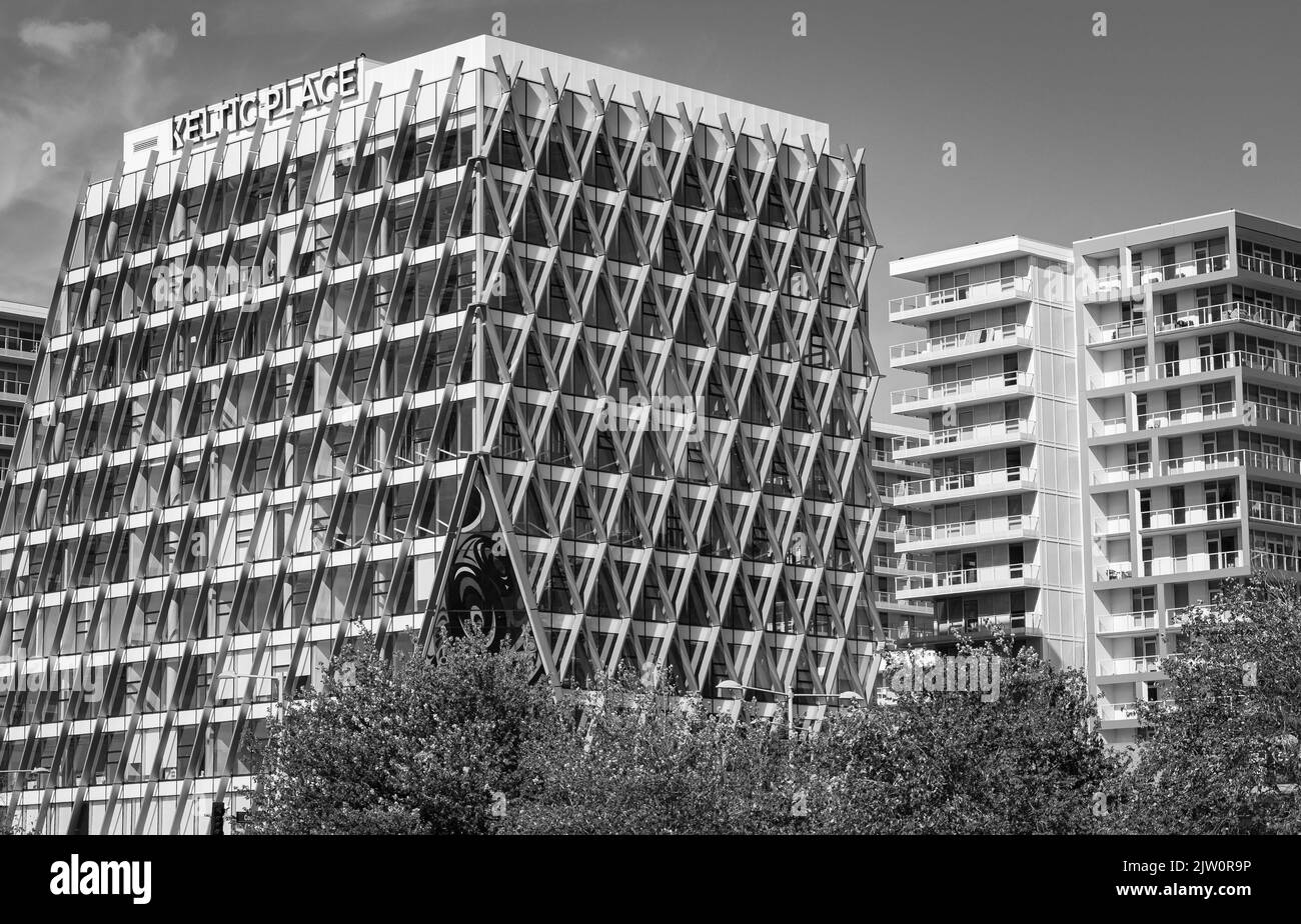 Villes de Richmond. Centre-ville avec des immeubles modernes à Richmond, Colombie-Britannique, Canada. Immeubles d'appartements dans le quartier résidentiel de Richmond-2 août Banque D'Images