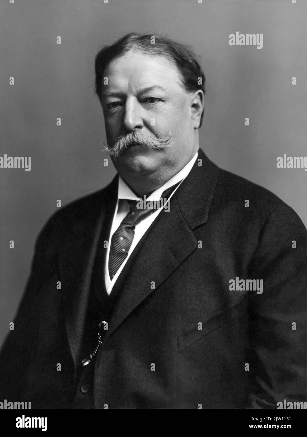 William Henry Taft (1857-1930), en 1908, avant d'occuper le poste de président des États-Unis en 27th entre mars 1909 et mars 1913. Taft a également occupé les fonctions de juge en chef de la Cour suprême des États-Unis, de secrétaire américain à la guerre, de gouverneur provisoire de Cuba en 1st, de gouverneur général des Philippines et de solliciteur général des États-Unis. Banque D'Images