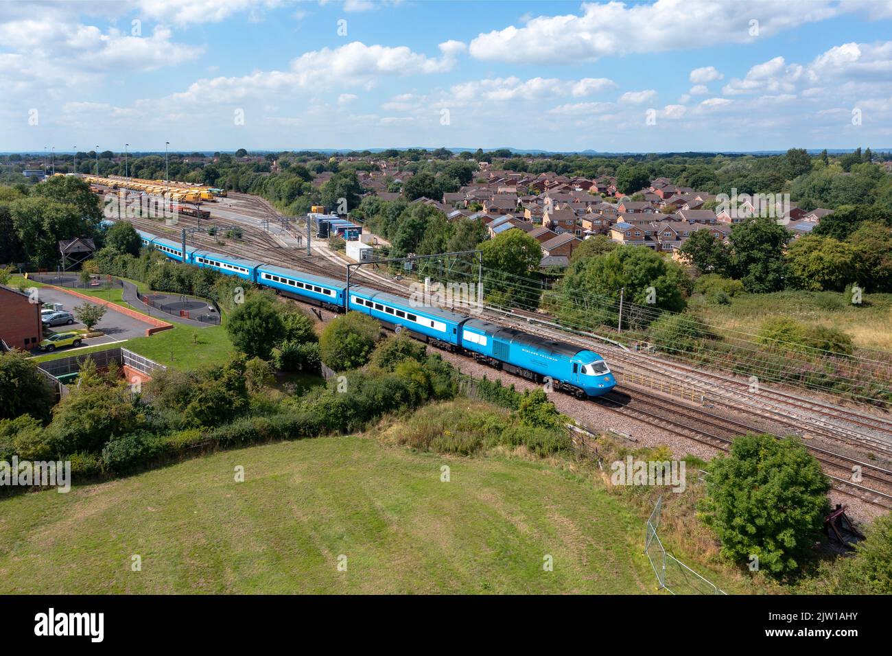 Blue Pullman, 43046 tnt 43049 avec un dépôt Locomotive Services à Gresty Lane shunt déplacer et retourner. 8th août 2022. Banque D'Images