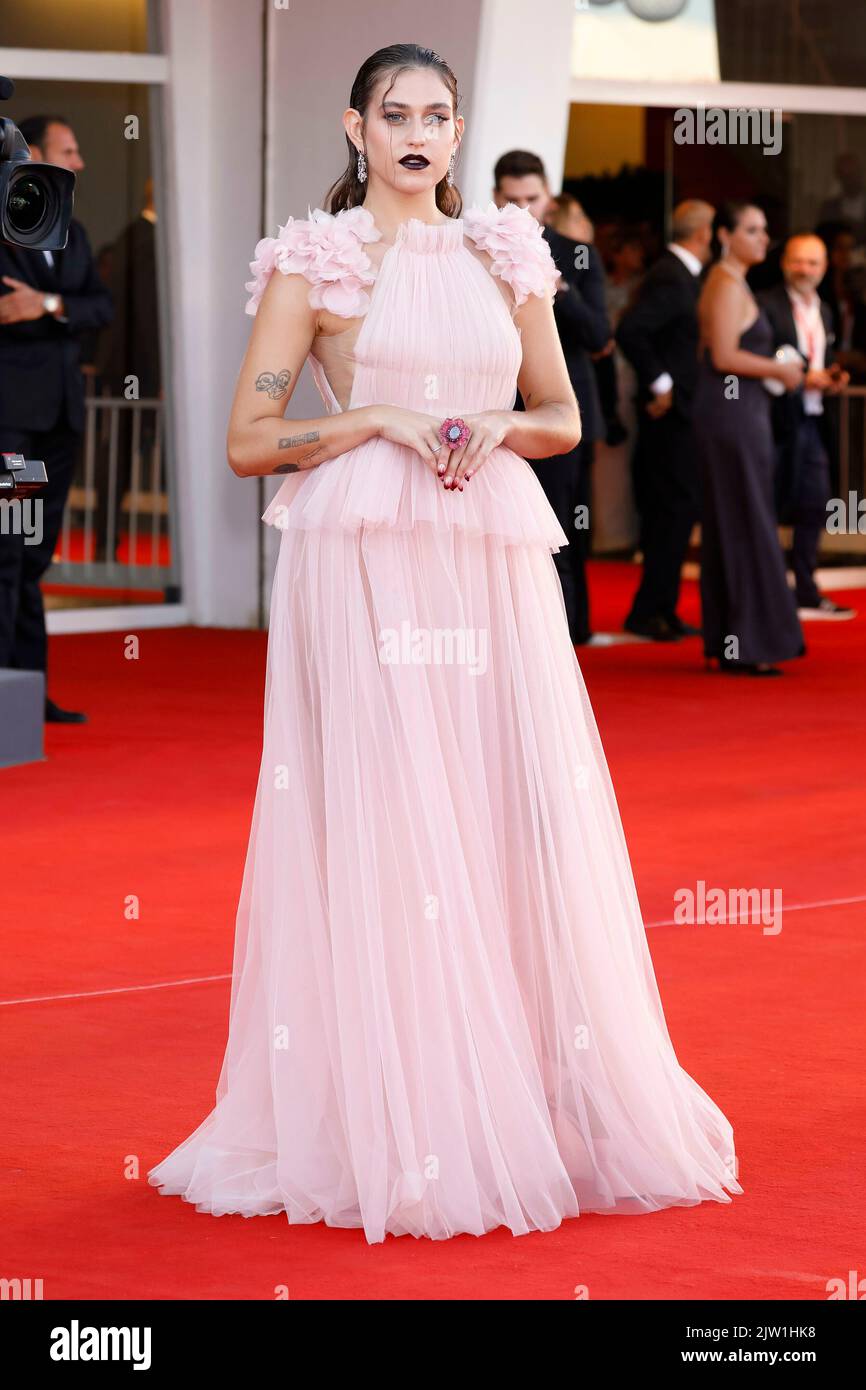 Gaia Gozzi assiste à la première de 'Bones and All' lors du Festival International du film de Venise 79th au Palazzo del Cinema on the Lido à Venise, en Italie, le 02 septembre 2022. Banque D'Images