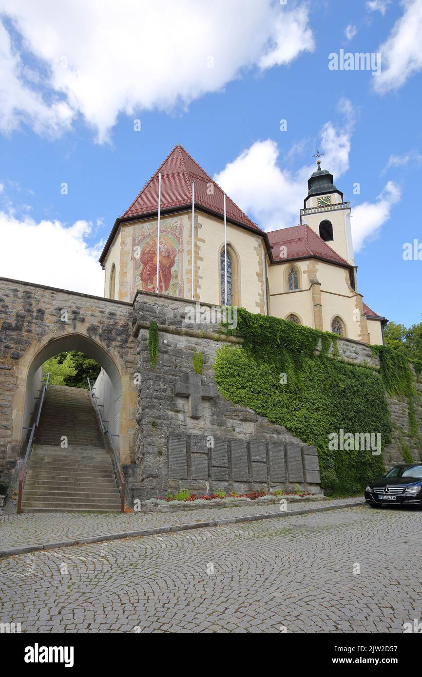 Collégiale gothique comme point de repère et la fortification de ville historique avec l'arcade de Horb am Neckar, vallée de Neckar, Forêt Noire du Nord, Noir Banque D'Images
