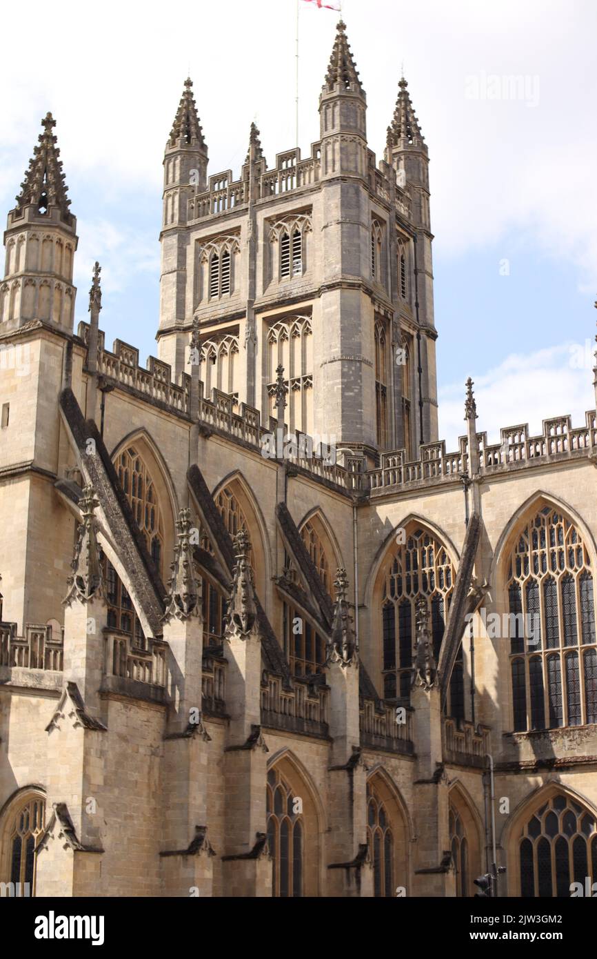 Un cliché vertical de l'abbaye de Saint Pierre et Saint Paul ou de l'abbaye de Bath, Somerset, Angleterre, Royaume-Uni Banque D'Images
