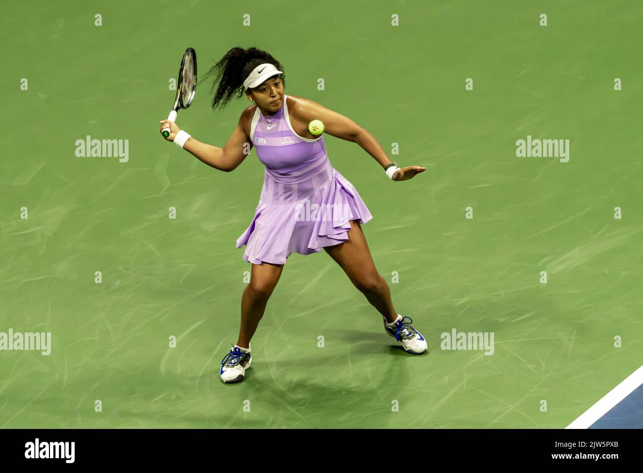 Naomi Osaka (JPN) lors de sa première défaite au 2022 US Open tennis. Banque D'Images