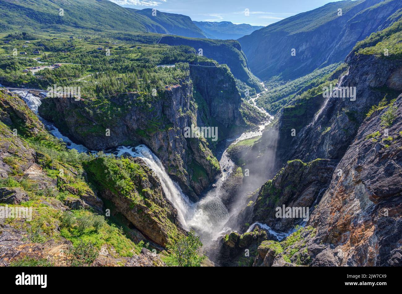 Le spectaculaire Voringsfossen en Norvège, l'une des plus grandes cascades du pays Banque D'Images