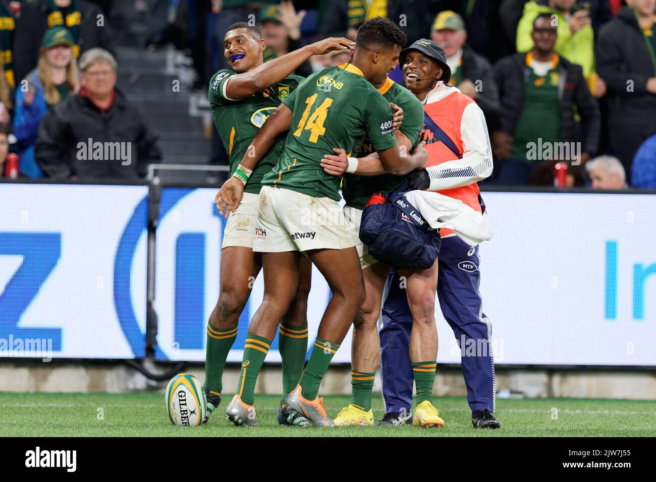 SYDNEY, AUSTRALIE - 3 SEPTEMBRE : Canan Moodie, d'Afrique du Sud, célèbre avec ses coéquipiers après avoir fait un essai lors du match de rugby à XV Banque D'Images