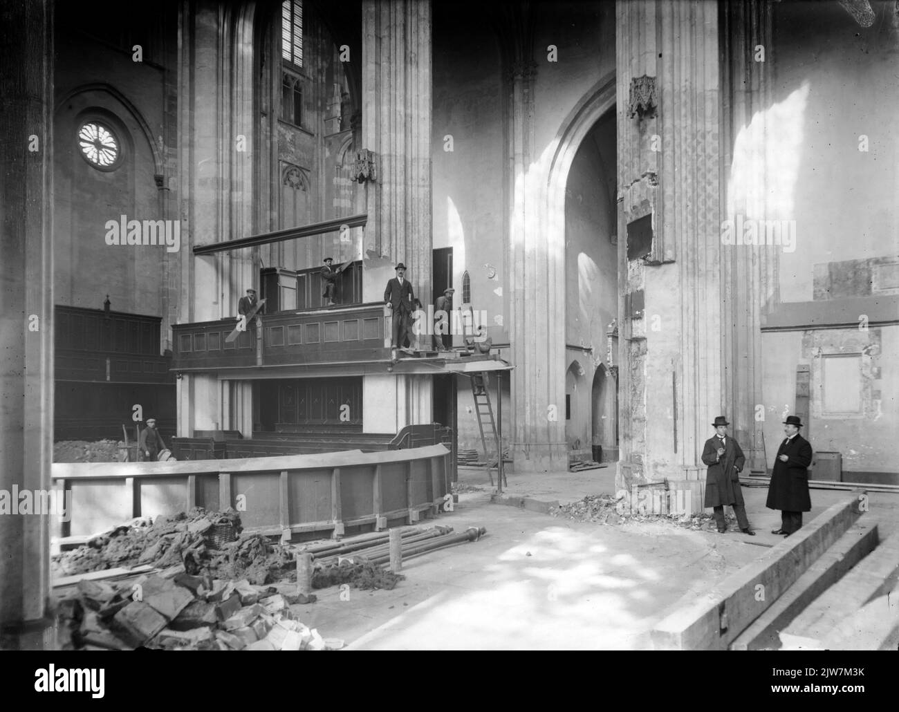 Intérieur du Domkerk (Domplein) à Utrecht, pendant les travaux de restauration. Banque D'Images