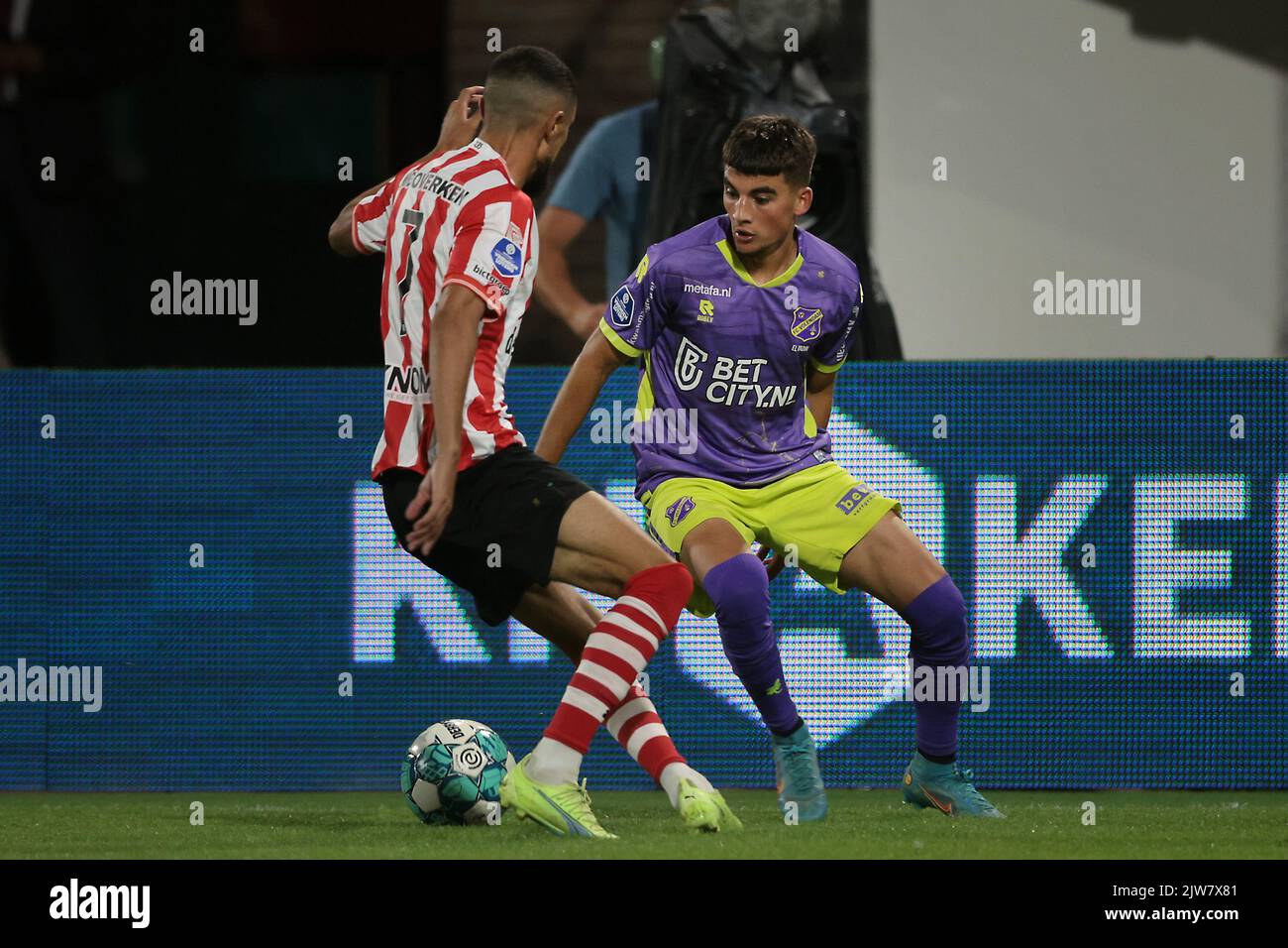 ROTTERDAM - (lr), Younes Namli de Sparta Rotterdam, Ibrahim El Kadiri du FC Volendam pendant le match hollandais entre Sparta Rotterdam et le FC Volendam au Sparta Stadium Het Kasteel sur 3 septembre 2022 à Rotterdam, pays-Bas. PNA JEROEN PUTMANS Banque D'Images