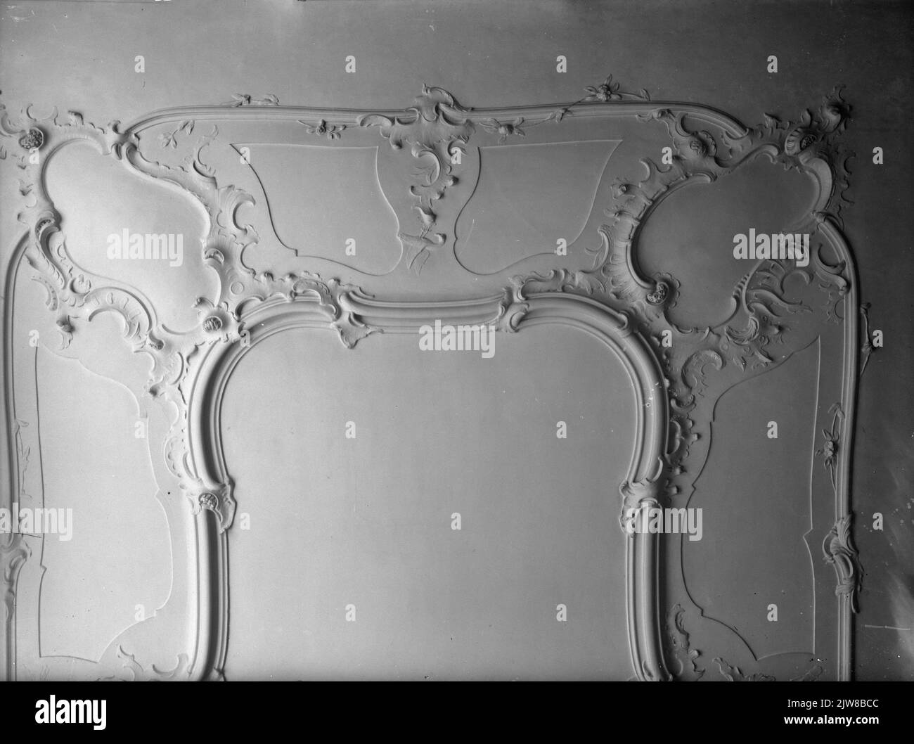 Intérieur de l'orphelinat de Diaconie de la municipalité réformée de Nederduitsch (Breedstraat 36) à Utrecht: Stuc d'un plafond. Banque D'Images