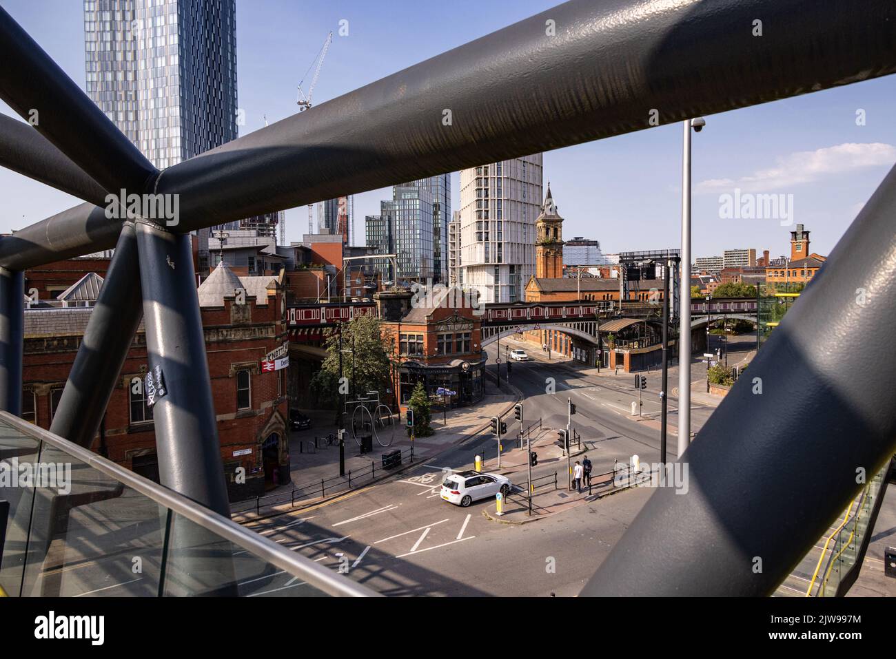 Station Deansgate Castlefield à Manchester - MANCHESTER, Royaume-Uni - 15 AOÛT 2022 Banque D'Images