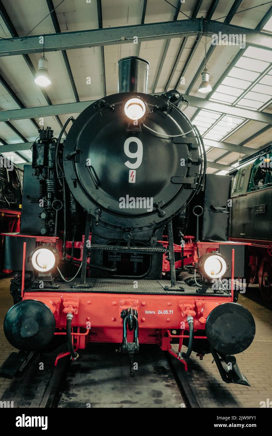 Locomotives historiques dans le musée du chemin de fer de bochum histoire du chemin de fer allemand Banque D'Images