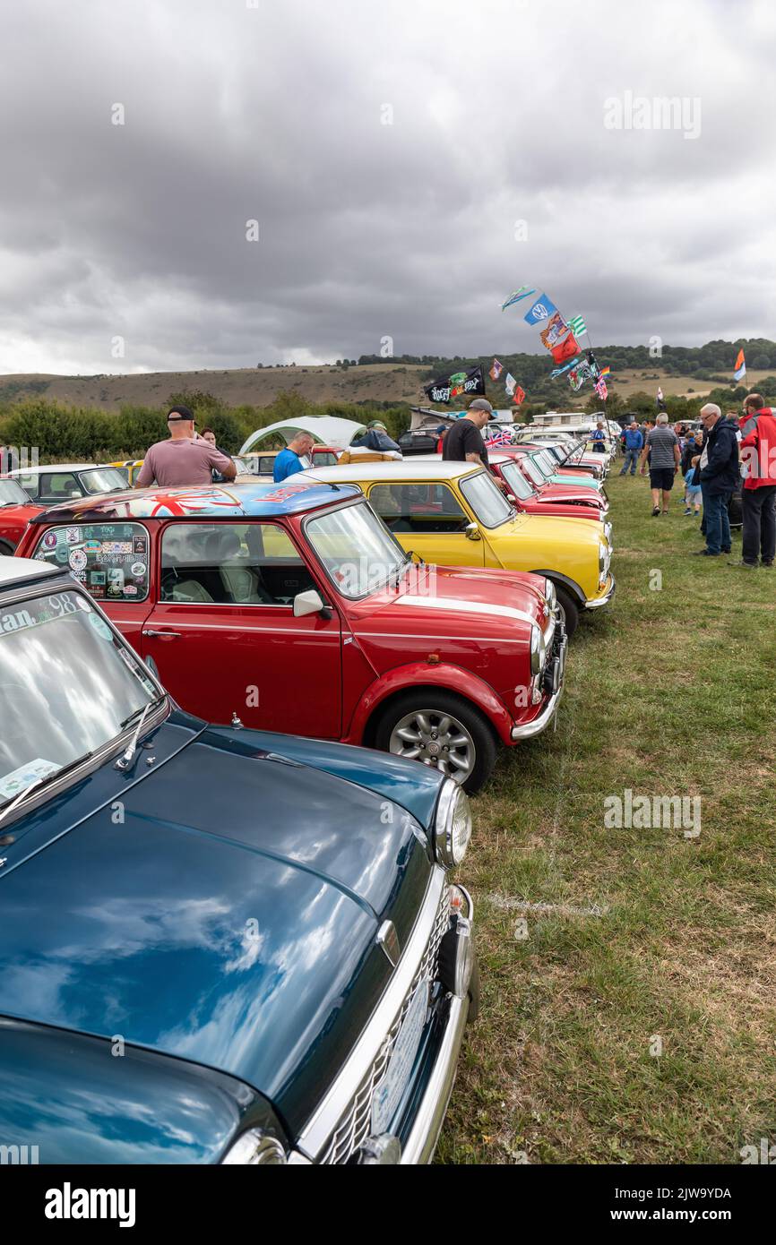 Vintage mini car Banque de photographies et d'images à haute résolution -  Alamy