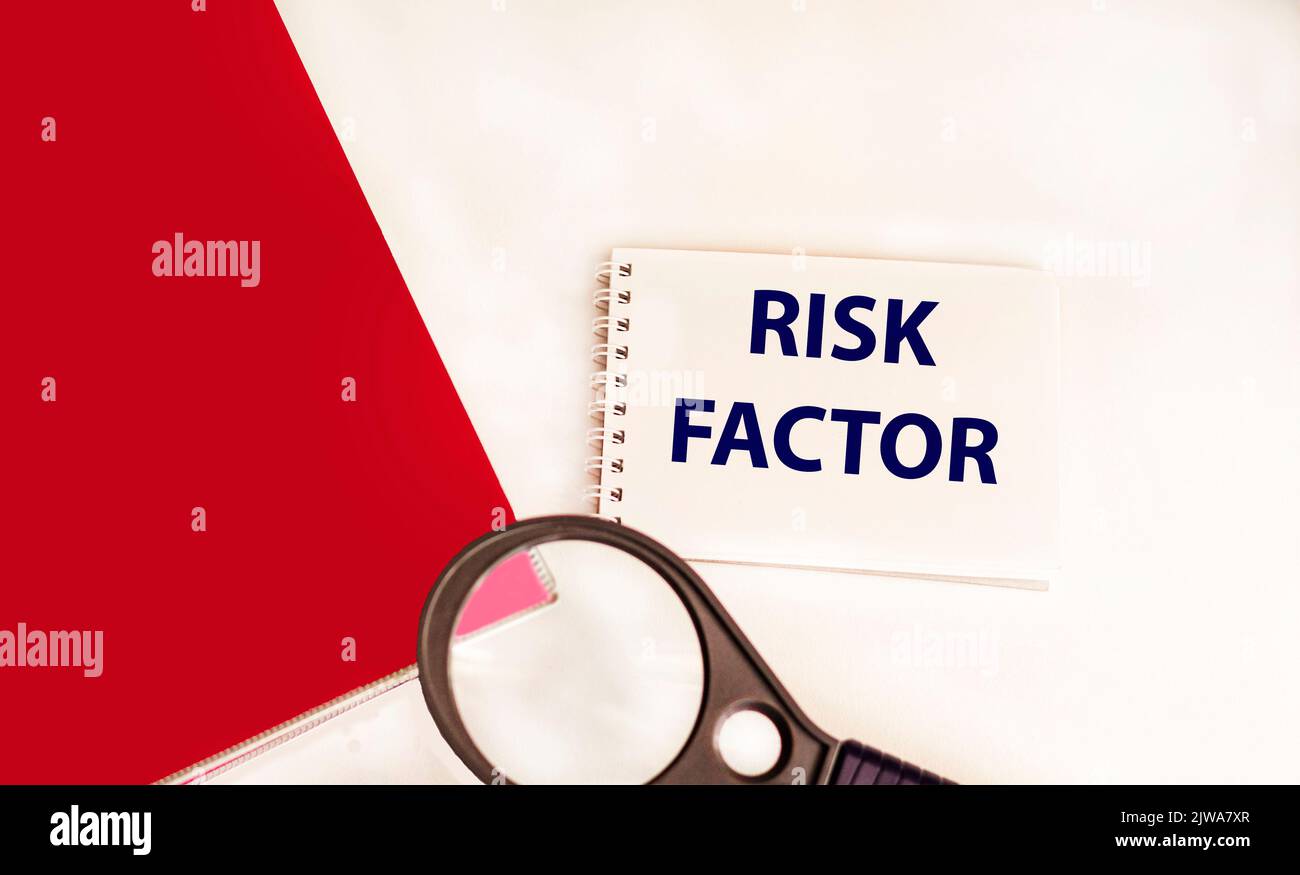 Bloc-notes avec facteur DE RISQUE de texte, concept médical Banque D'Images