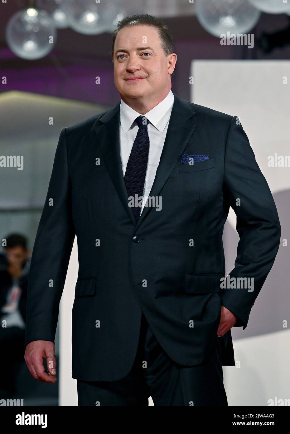 4 septembre 2022, VENISE: L'acteur CANADIEN-AMÉRICAIN Brendan Fraser arrive pour la première de 'la Baleine' lors du Festival du film de Venise 79th à Venise, Italie, 04 septembre 2022. Le film est présenté dans le concours officiel 'Venezia 79' au festival qui se déroule du 31 août au 10 septembre 2022. ANSA/ETTORE FERRARI. (Image de crédit : © ANSA via ZUMA Press) Banque D'Images