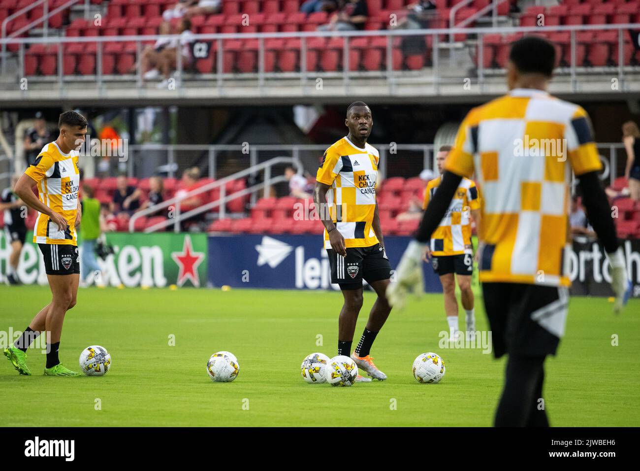 Washington, États-Unis. 04th septembre 2022. United Forward Christian Benteke est vu pendant les échauffements avant un match de football de DC United vs Colorado Rapids Major League (MLS) au stade Audi Field à Washington, DC, le dimanche, 4 septembre 2022. (Graeme Sloan/Sipa USA) Credit: SIPA USA/Alay Live News Banque D'Images