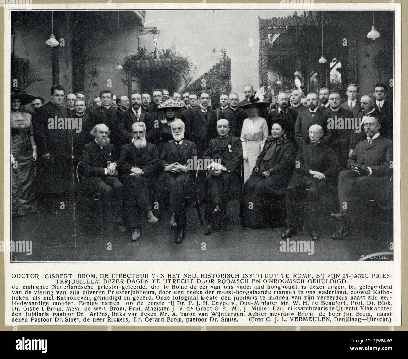Docteur Gisbert Brom, directeur du Ned. Institut historique de Rome, à son 25 ans anniversaire sacerdotal de ces jours à Utrecht par Roman et Oergensch. Banque D'Images