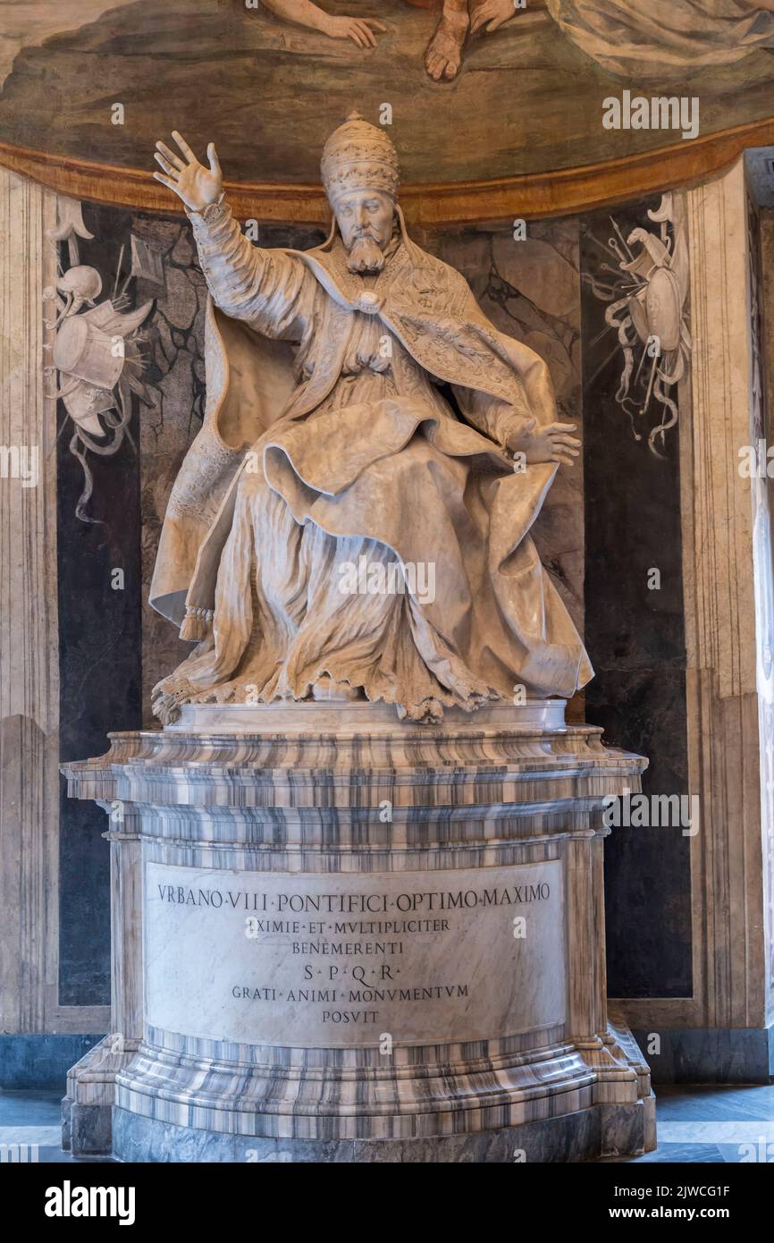 Rome, Italie - septembre 2022 - Musée Capitoline, Piazza del Campidoglio, Statue du Pape Urbano VIII de Gian Lorenzo Bernini Banque D'Images