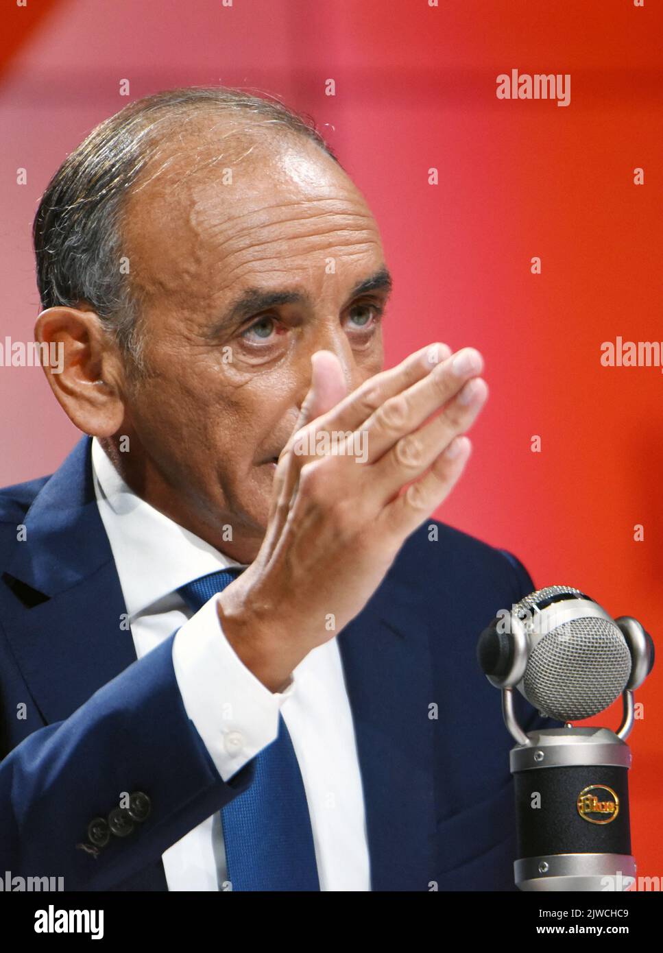 Eric Zemmour est interviewé par Apolline de Malherbe sur le CMR/BFMTV à Paris, France sur 5 septembre 2022. Photo d'Alain Apaydin/ABACAPRESS.COM Banque D'Images