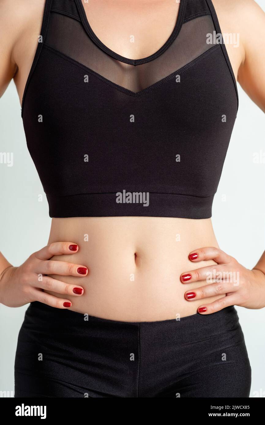femme vêtements de sport modèle soutien-gorge en mesh noir Banque D'Images femme vêtements de sport modèle soutien-gorge en mesh noir Banque D'Images