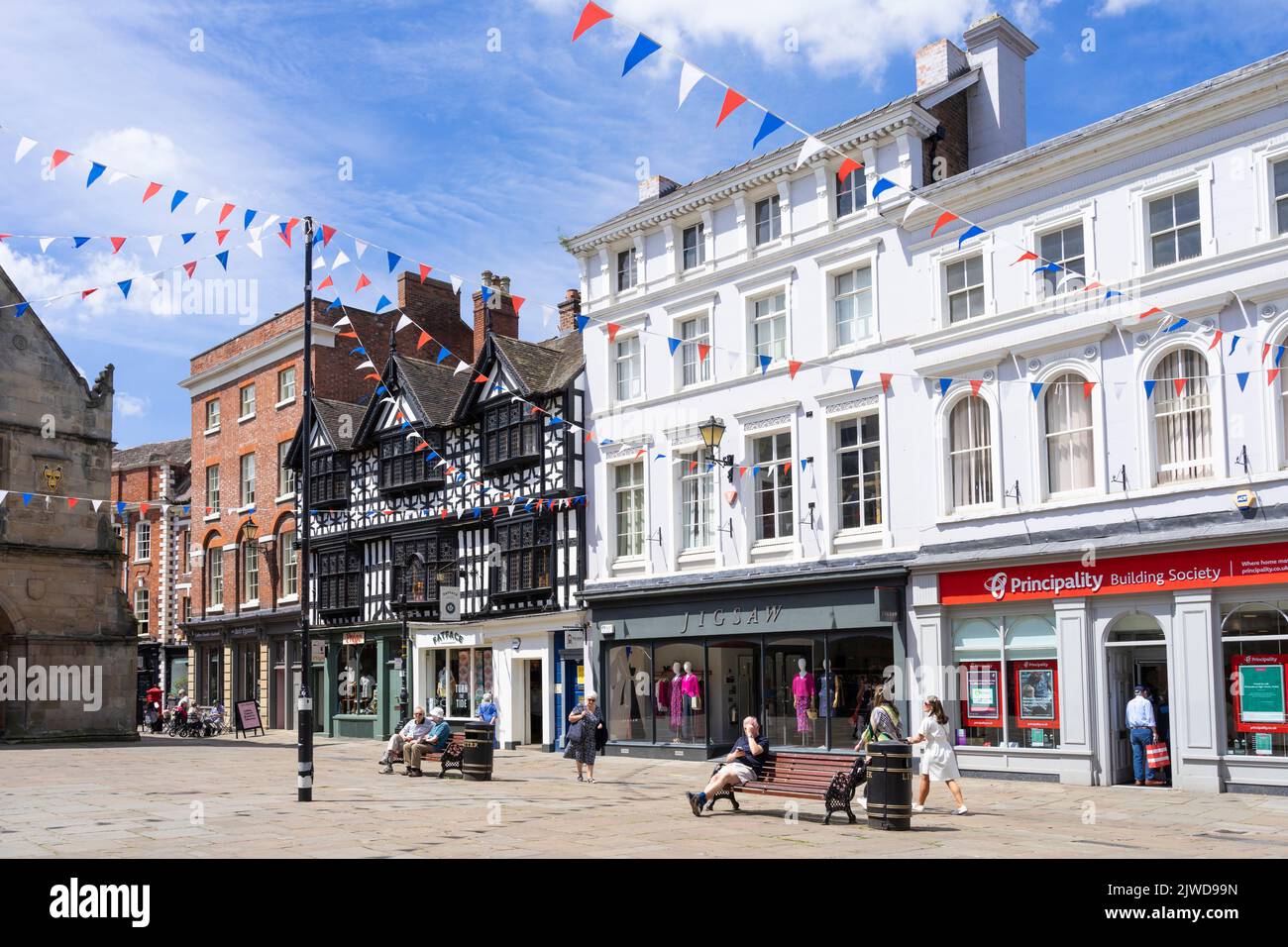 Shrewsbury centre-ville boutiques Shrewsbury Square ou The Square Shrewsbury Shropshire Angleterre GB Europe Banque D'Images