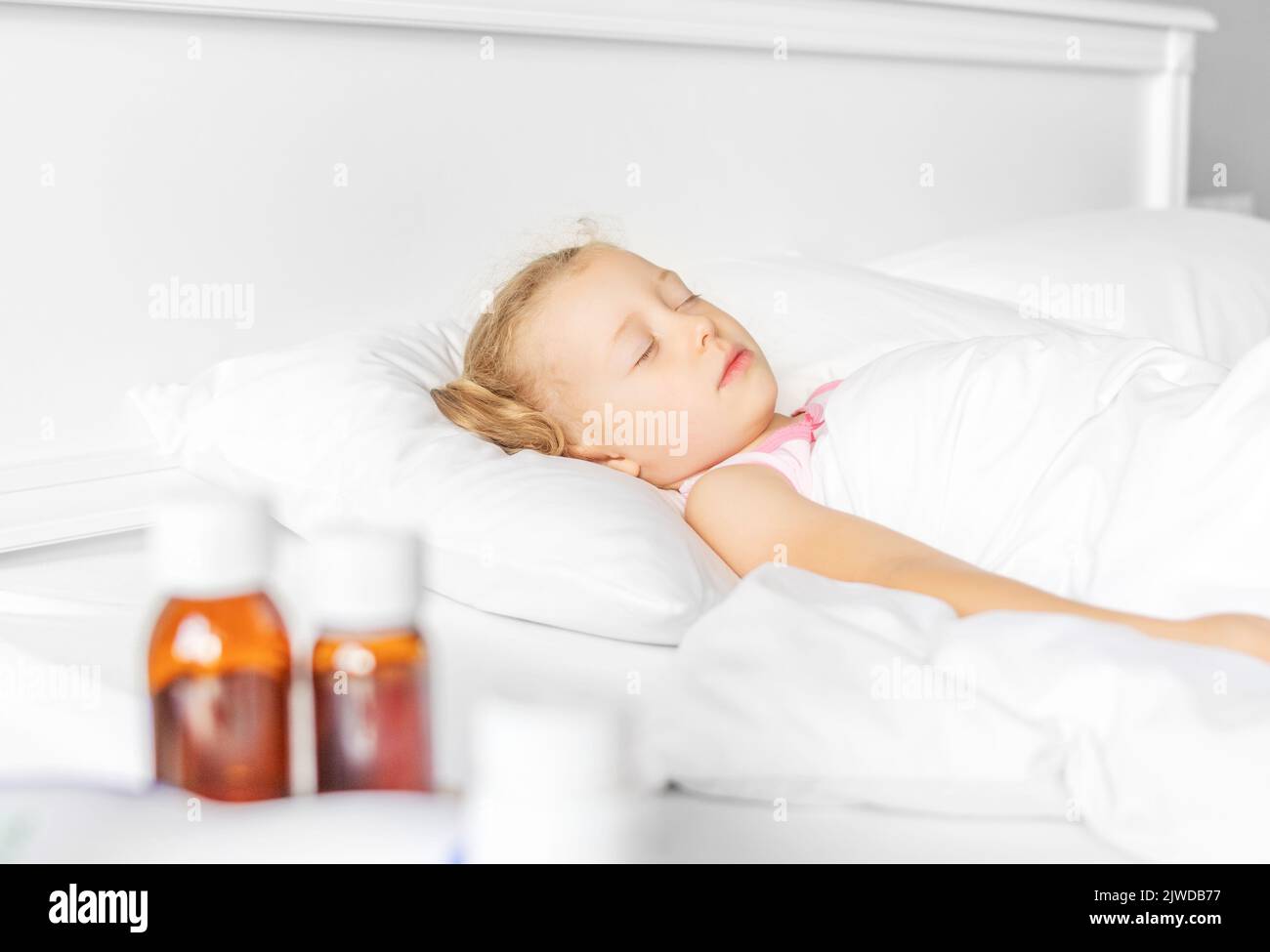 Femme enfant malade Banque de photographies et d’images à haute résolution Alamy