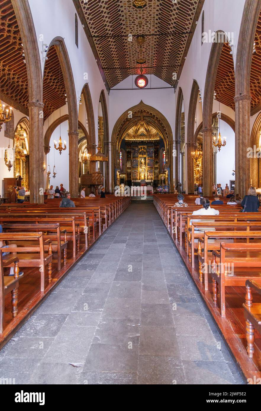 Intérieur de la cathédrale notre-Dame de l'Assomption, Funchal, Madère, Portugal Banque D'Images