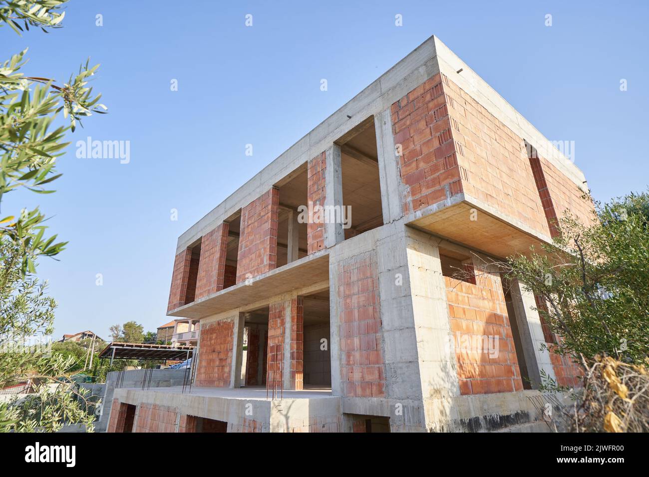 Construction d'un bâtiment résidentiel moderne avec toit plat Banque D'Images