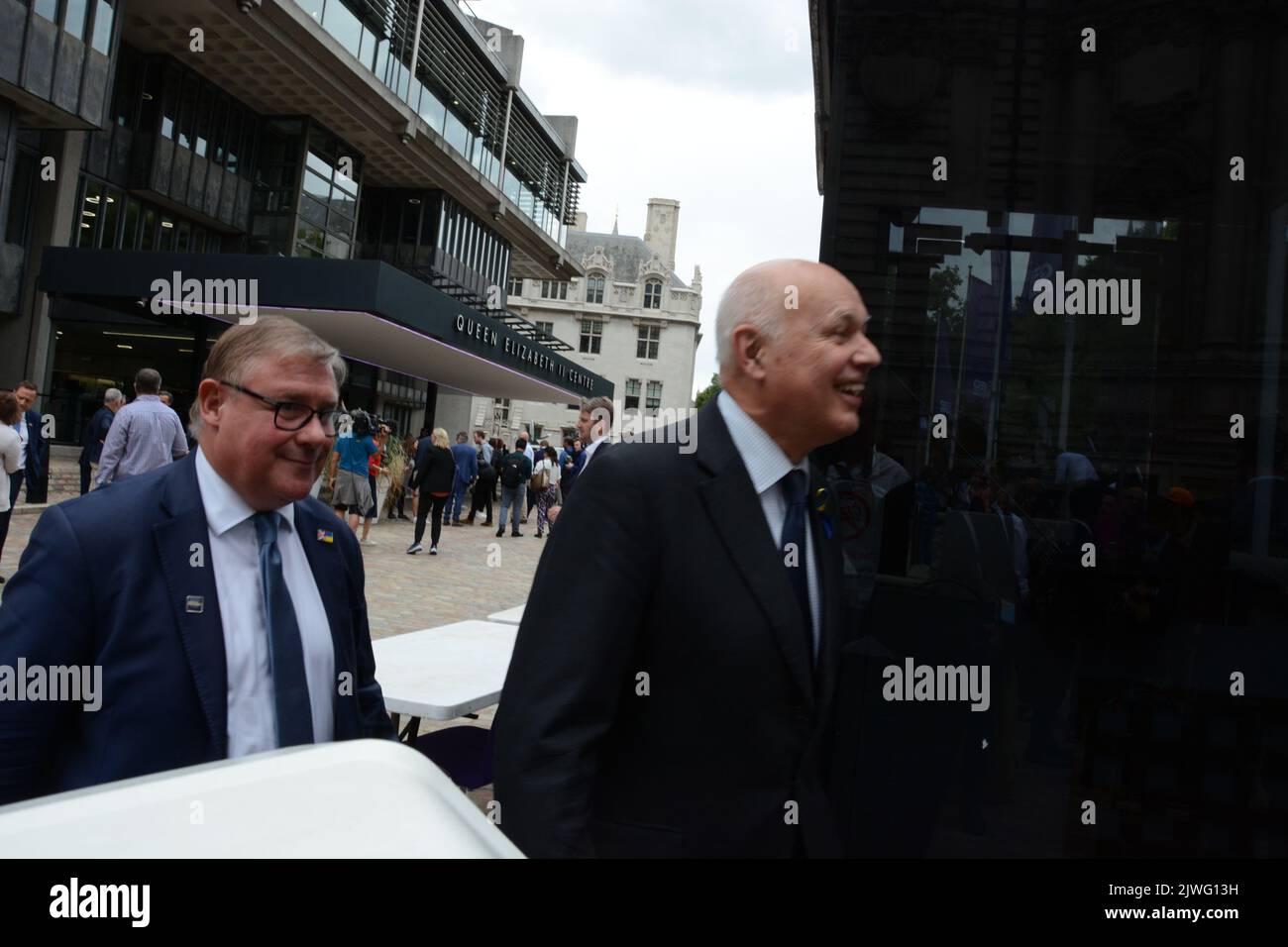 La course à la direction des Tory arrive à un chef et les députés et les membres du parti se réunissent au QEII Centre à Westminster le 5th septembre 2022 pour entendre le résultat. Banque D'Images