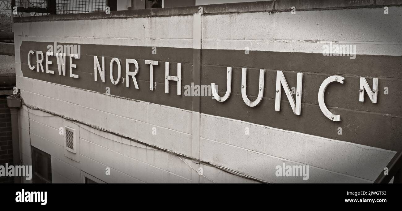 Panneau de signalisation Sepia Crewe North Junction, Cheshire, Angleterre, Royaume-Uni, CW1 Banque D'Images