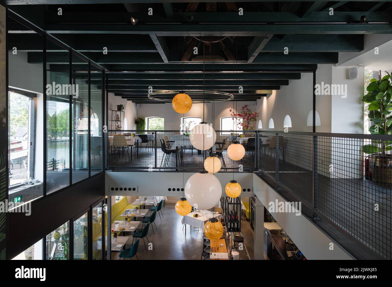 Meppel, Overijssel, pays-Bas, 20 07 2022 - aménagement intérieur d'un restaurant local Banque D'Images