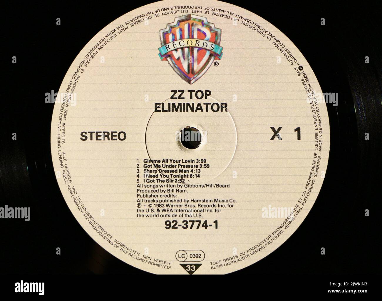 Photo gros plan d'une étiquette centrale sur une pression originale 1983 d'un disque de vinyle Eliminator ZZ Top Banque D'Images