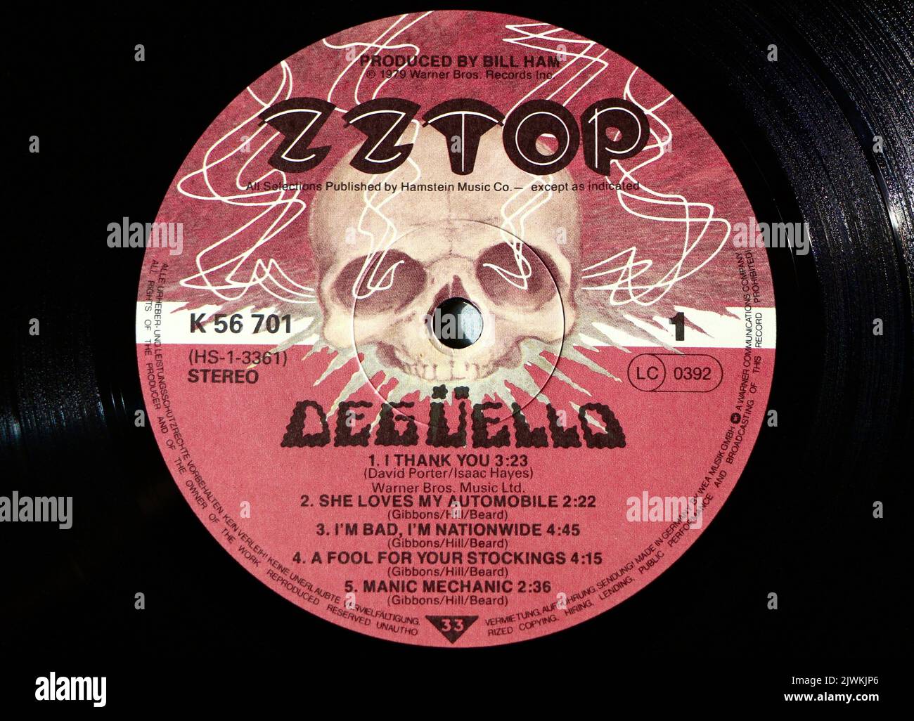 Photo gros plan d'une étiquette centrale sur une pressante originale 1979 d'un disque en vinyle Degüello ZZ Top Banque D'Images