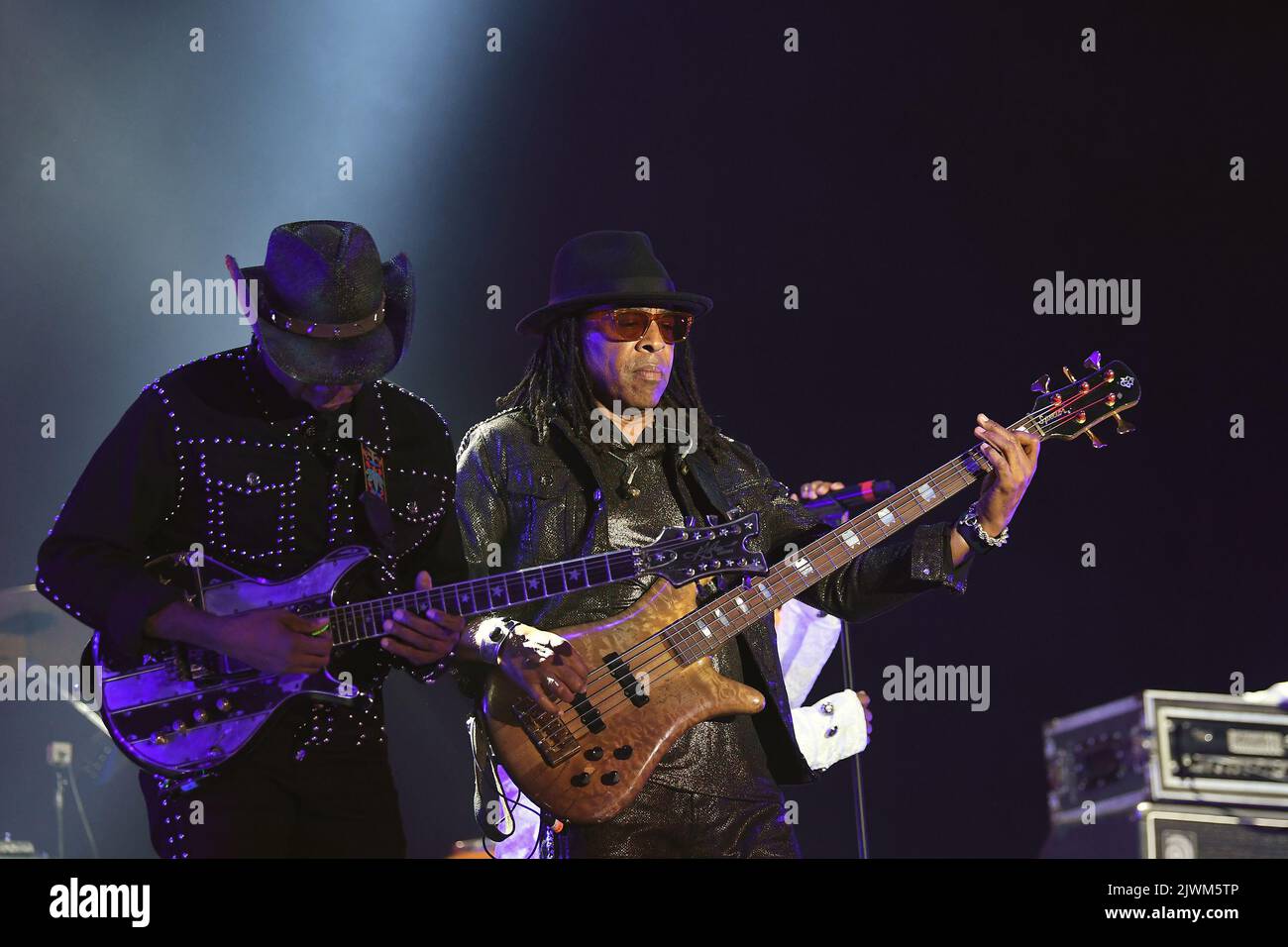 Rio de Janeiro, Brésil, 2 septembre 2022. Le guitariste Vernon Reid et le bassiste Doug Wimbish du groupe de rock Living Color, lors d'un concert à Rock in R. Banque D'Images