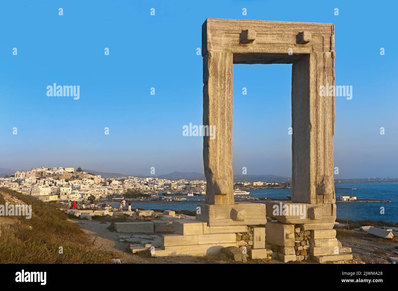 Porte de Portara (porte du Temple d'Apollon) au coucher du soleil, Naxos, Grèce Banque D'Images