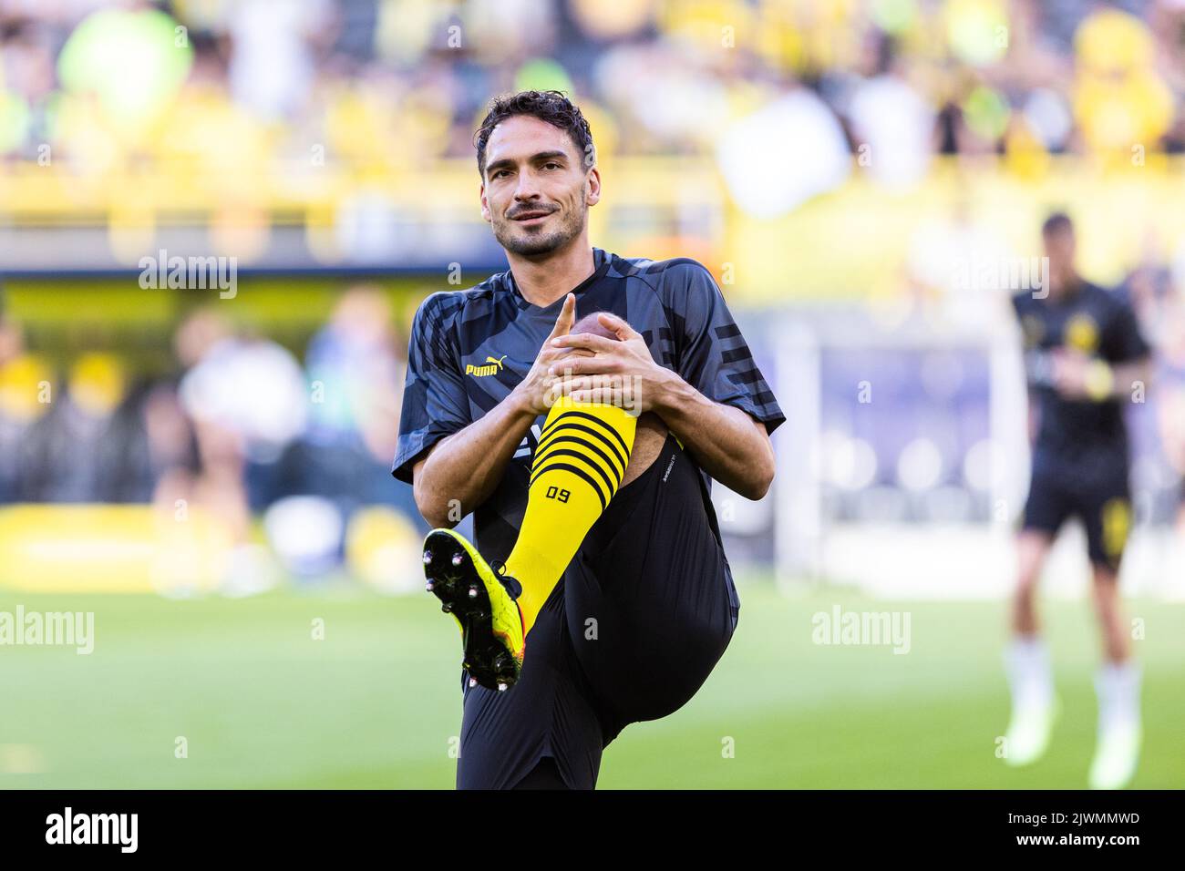 Dortmund, Allemagne. 06th septembre 2022. Mat Hummels (15) de Dortmund s'échauffe avant le match de la Ligue des champions de l'UEFA entre Dortmund et le FC Copenhague au parc signal Iduna de Dortmund. (Crédit photo : Gonzales photo/Alamy Live News Banque D'Images