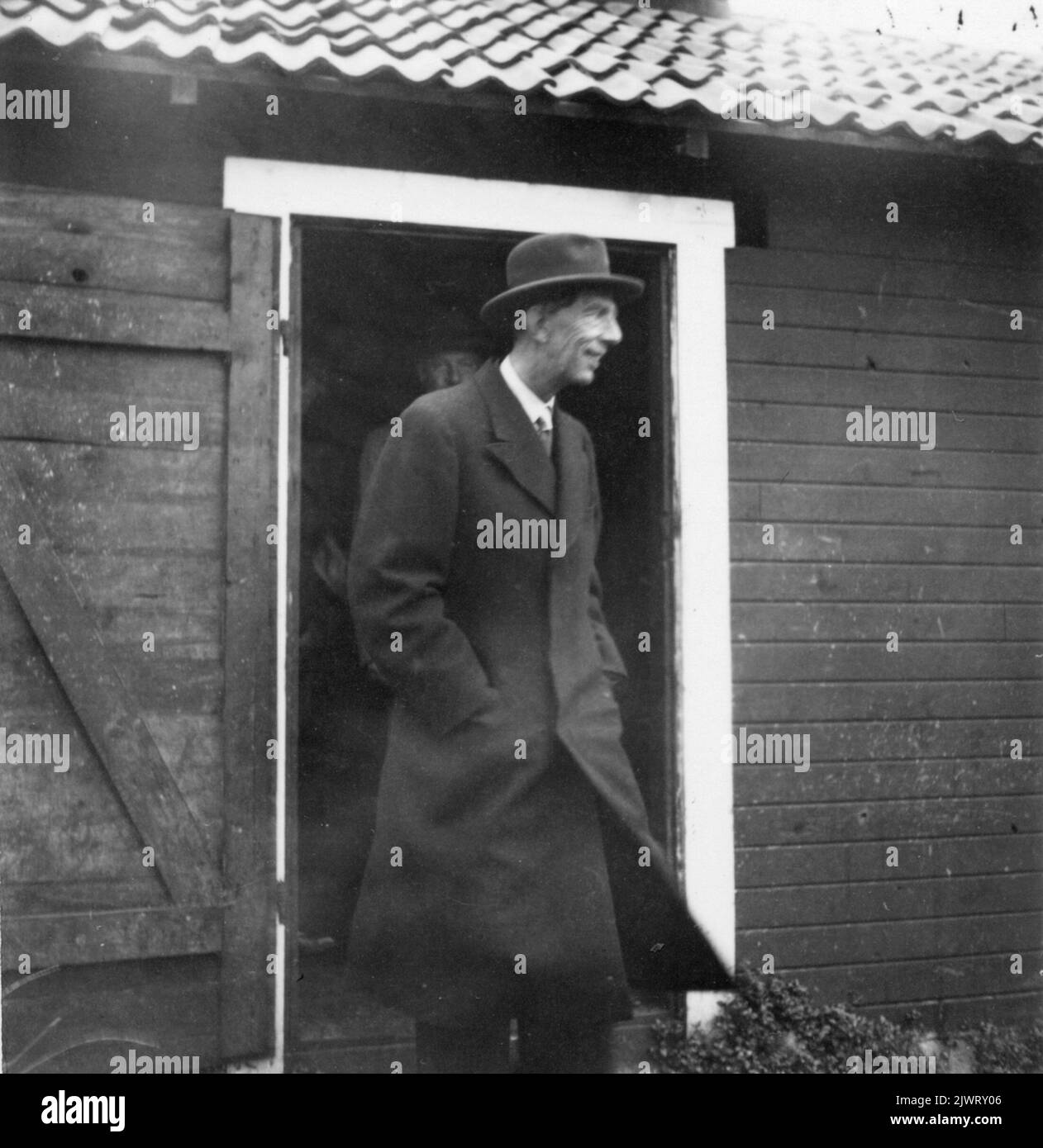 Le Prince Wilhelm visite Selectnäs dans le cadre de sa visite de Gävle en 1938. Prins Wilhelm besöker Utvalnäs i samband med stit Gävlebesök 1938. Banque D'Images