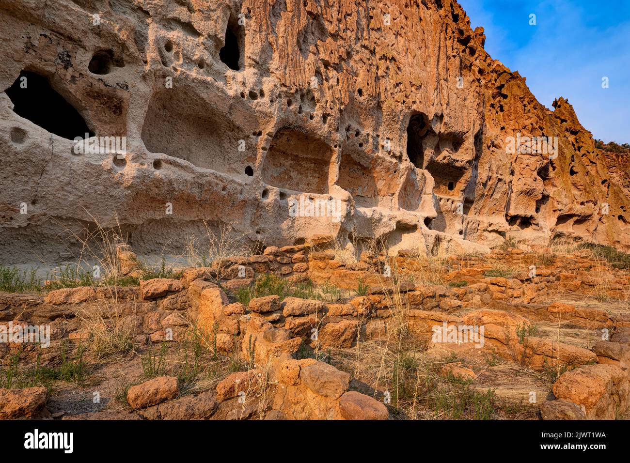 Cliff Dwellings, Bandelier National Monument, Nouveau-Mexique, Etats-Unis Banque D'Images