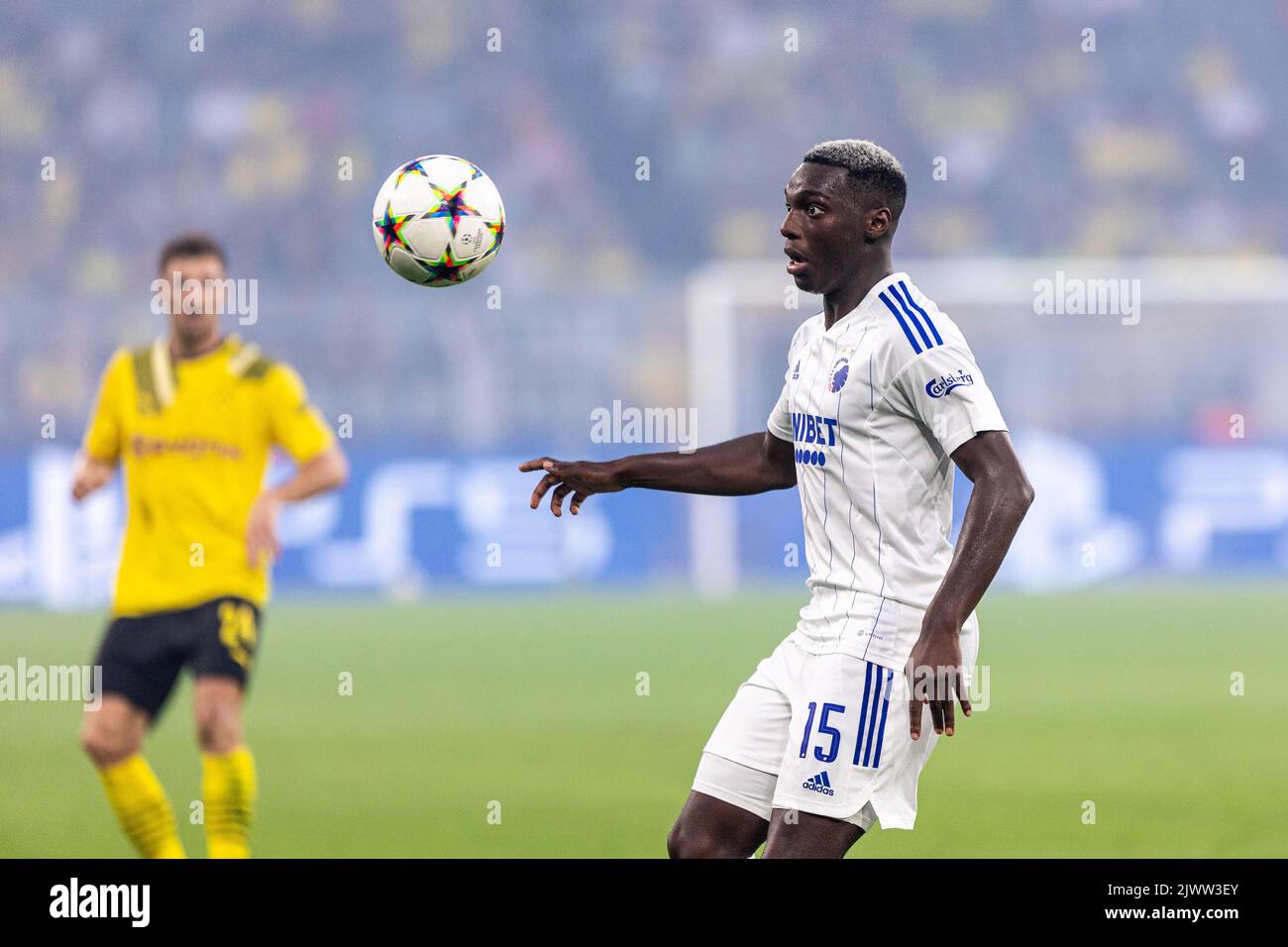 Dortmund, Allemagne. 06th septembre 2022. Mohammed Daramy (15) du FC Copenhague vu lors du match de la Ligue des champions de l'UEFA entre Dortmund et le FC Copenhague au parc signal Iduna à Dortmund. (Crédit photo : Gonzales photo/Alamy Live News Banque D'Images