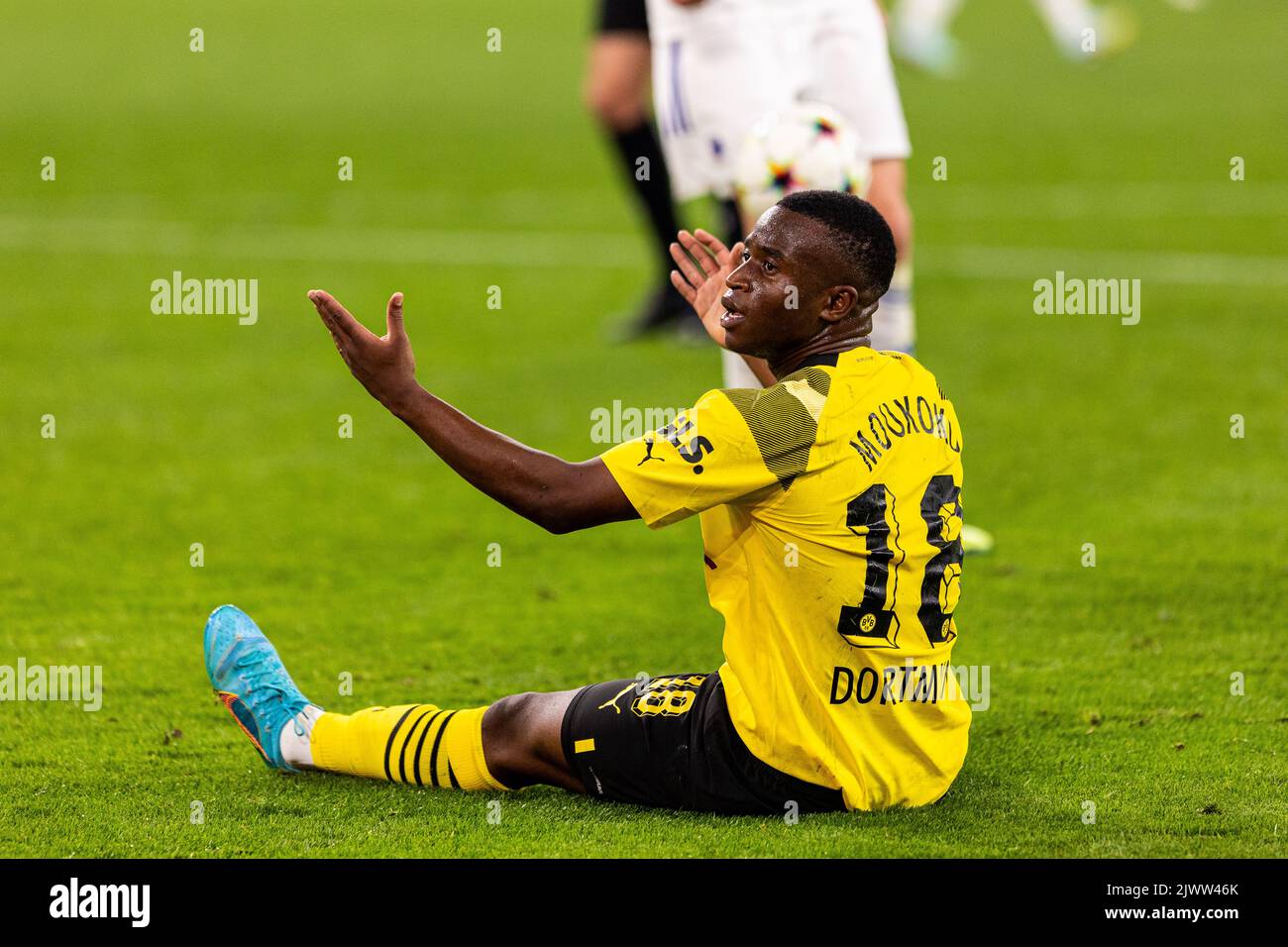 Dortmund, Allemagne. 06th septembre 2022. Youssoufa Moukoko (18) de Dortmund vu lors du match de la Ligue des champions de l'UEFA entre Dortmund et le FC Copenhague au parc signal Iduna à Dortmund. (Crédit photo : Gonzales photo/Alamy Live News Banque D'Images