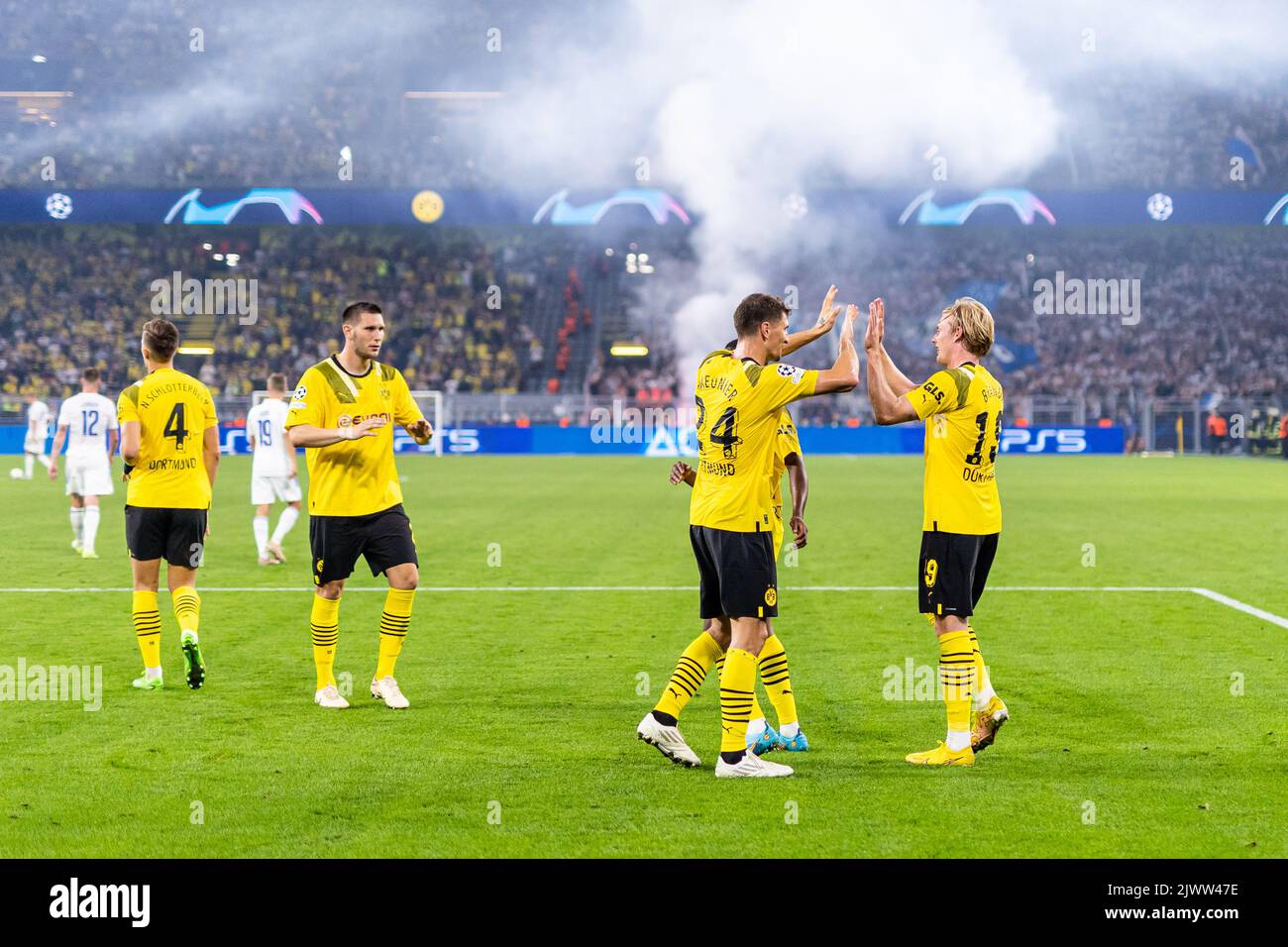 Dortmund, Allemagne. 06th septembre 2022. Jude Bellingham (22) de Dortmund a obtenu 3-0 points lors du match de la Ligue des champions de l'UEFA entre Dortmund et le FC Copenhague au parc signal Iduna de Dortmund. (Crédit photo : Gonzales photo/Alamy Live News Banque D'Images