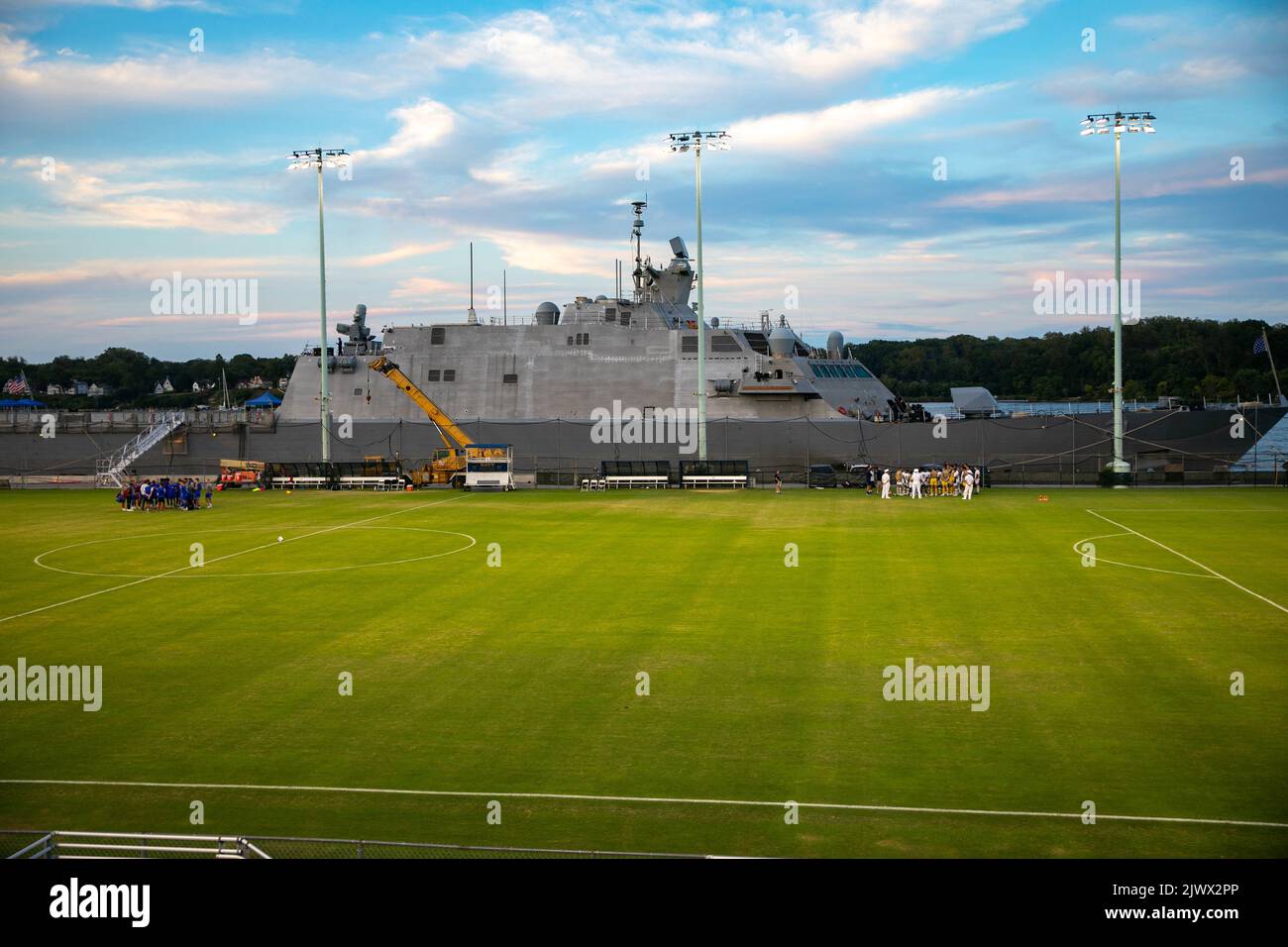 ANNAPOLIS, Maryland (sept 4, 2022) le navire de combat littoral Freedom-variant USS Minneapolis-Saint Paul (LCS 21) est amarré à la jetée de l'Académie navale des États-Unis à Annapolis, Maryland, le 4 septembre 2022. Minneapolis-Saint Paul doit participer à la Fleet week Maryland 2022. (É.-U. Photo de la marine par le spécialiste des communications de masse 2nd classe Juel Foster) Banque D'Images