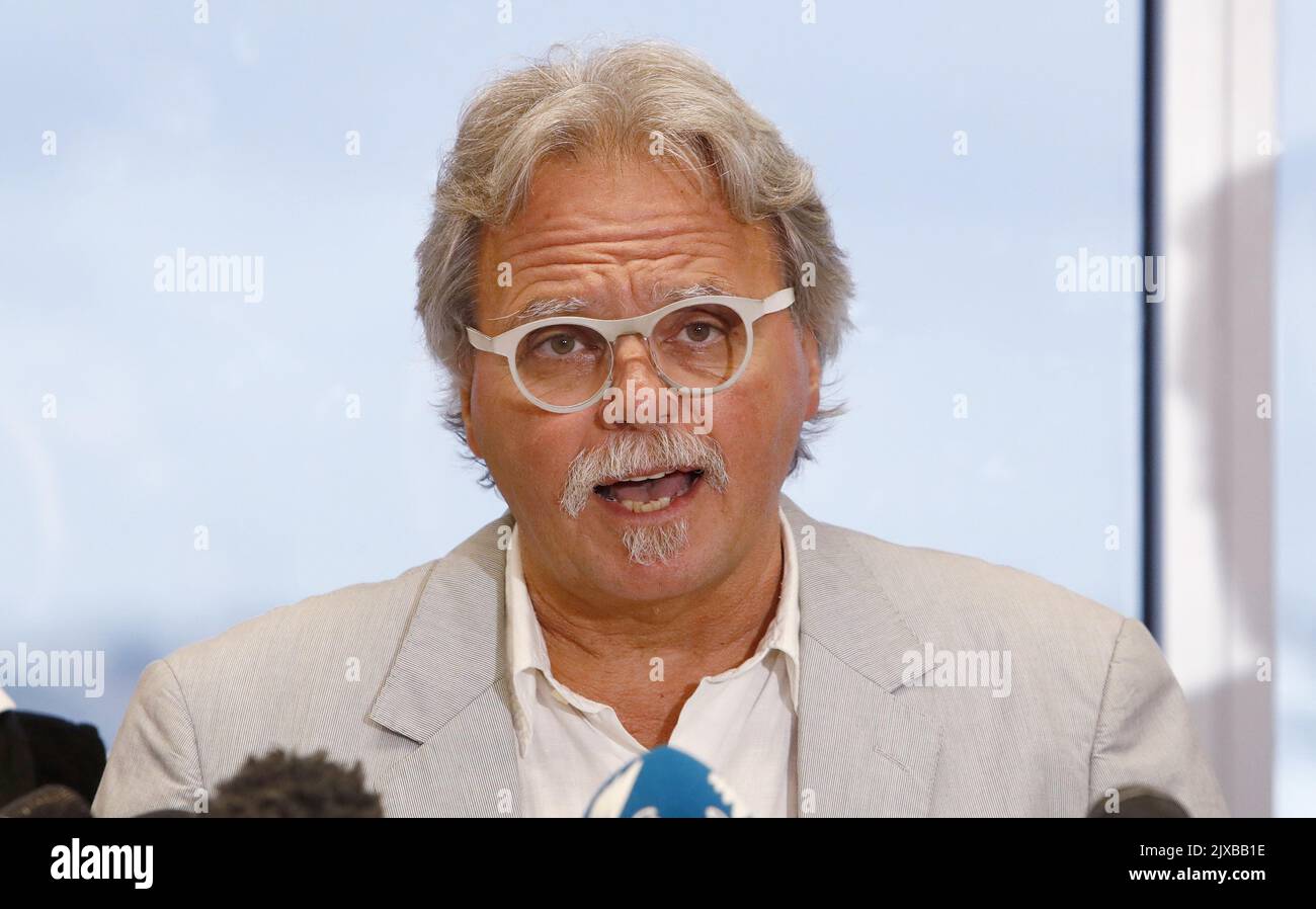 John Ruszczyk, le père de la femme australienne Justine Damond Ruszczyk ...