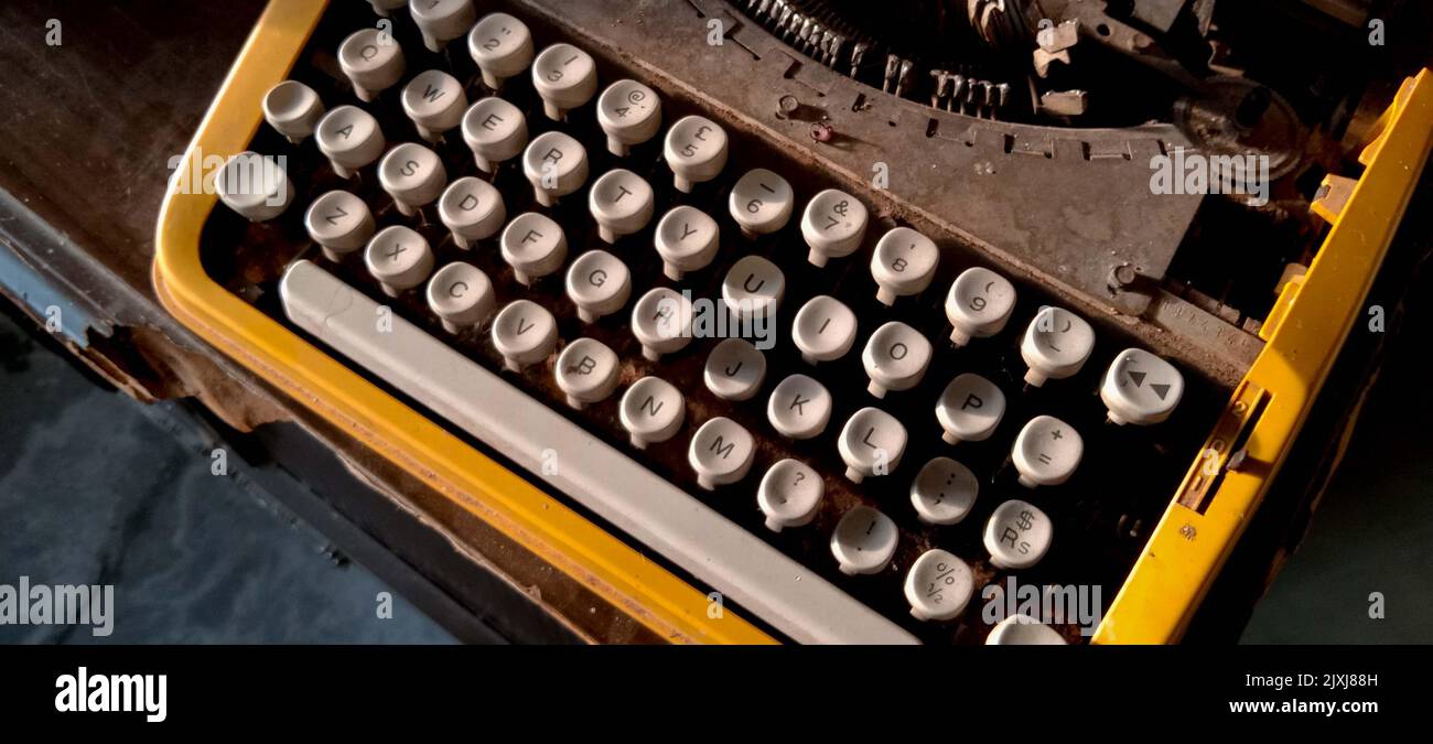 En-tête de machine à écrire manuelle à clavier vintage Banque D'Images