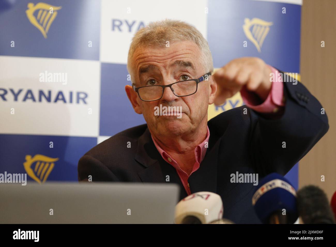 Michael O'Leary, PDG de Ryanair, a pris la photo d'une conférence de presse de la compagnie aérienne irlandaise à bas prix Ryanair, le mercredi 07 septembre 2022 à Bruxelles. Il n'y aura plus d'avion à Zaventem de 29 octobre pendant la saison d'hiver. BELGA PHOTO NICOLAS MATERLINCK Banque D'Images