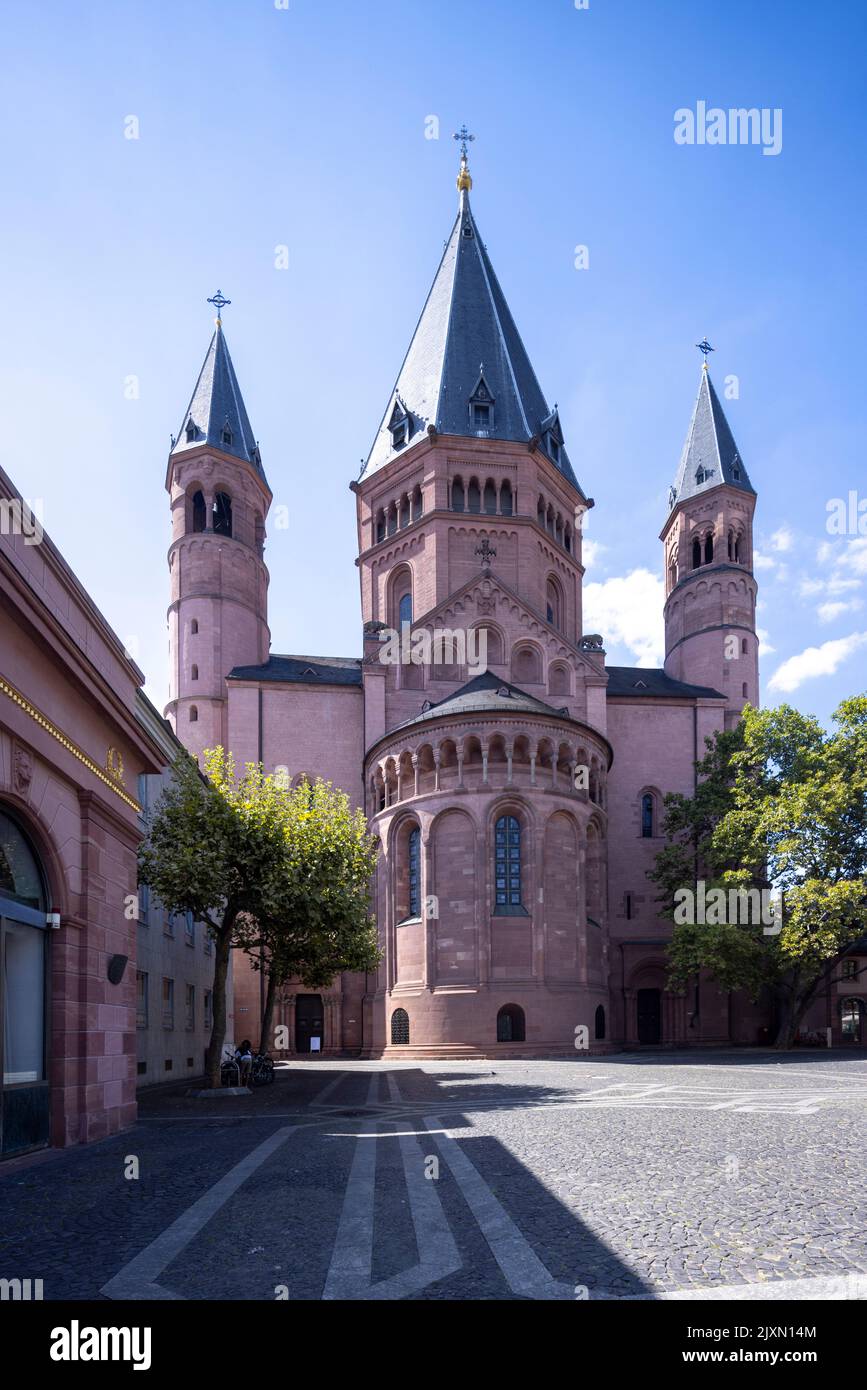 Extérieur, cathédrale Saint-Martin, Rhénanie-Palatinat, Allemagne Banque D'Images