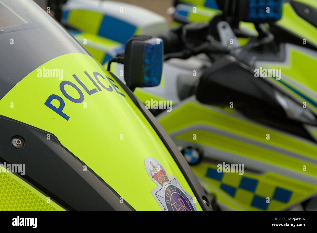 ROW of Dorset police BMW Motorbikes, Royaume-Uni Banque D'Images