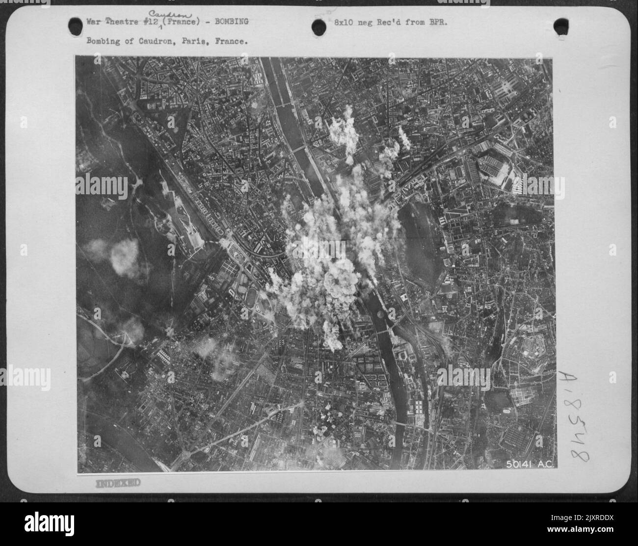 Bombardement de Caudron, Paris, France. Banque D'Images