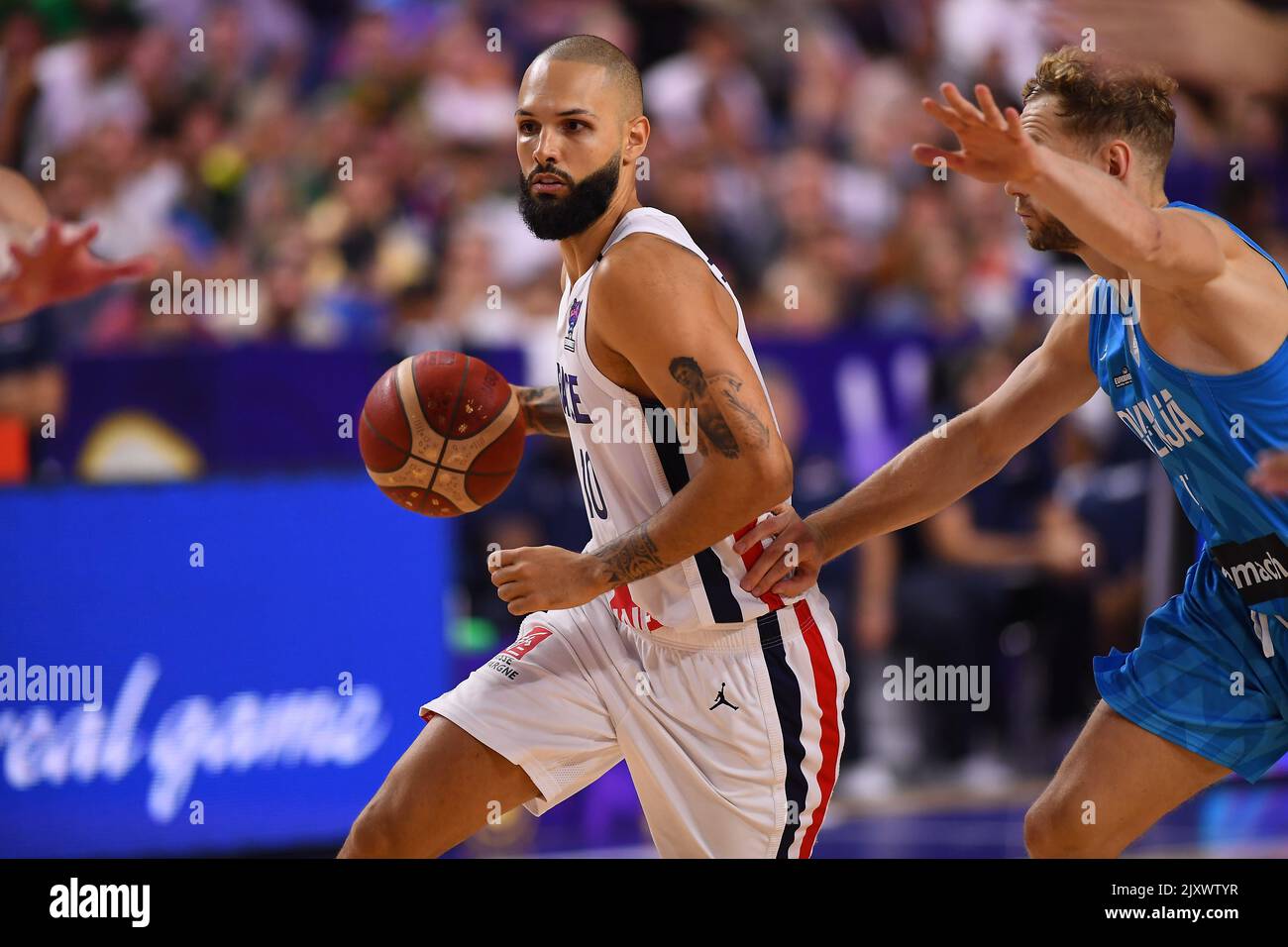 COLOGNE, ALLEMAGNE 7 SEPTEMBRE 2022 Evan Fournier. Le match de