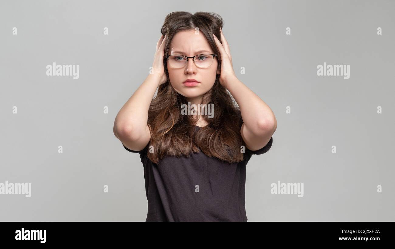 trouble femme portrait migraine stress anxieux Banque D'Images