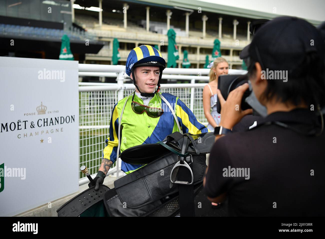 Le jockey Robbie Dolan revient à la balance après avoir porté Evalina à